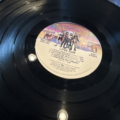 KISS - Love Gun 1977 Terra Haute Pressing LP W/Gun and OIS - Picture 4 of 6