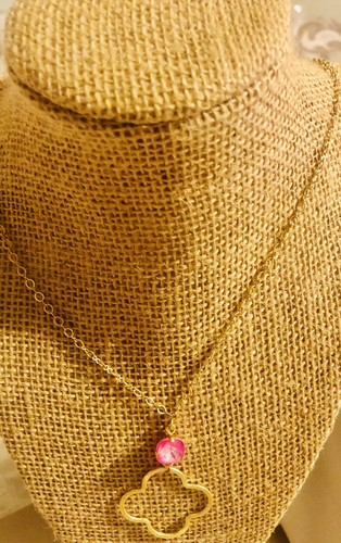 Matt Gold  Chain 36” With 10 Mm Square Ultra Pink Swarovski Crystal Gold Pendant - Picture 2 of 5