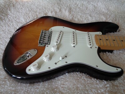 fender mexico standard strat 2013年式 s-l1200.jpg