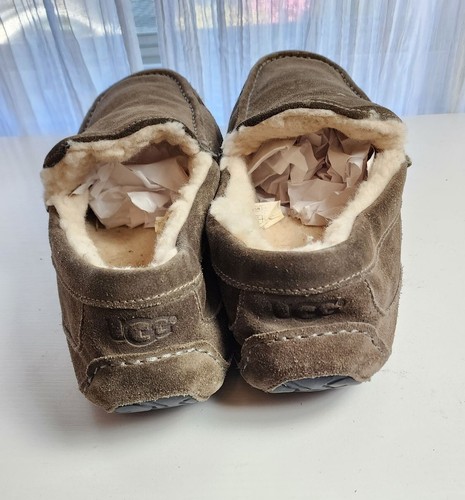 Men's Size 16 UGG Slippers - Picture 5 of 9