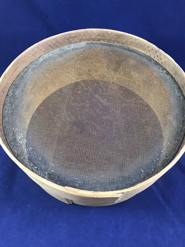 Primitive Vintage Staved ROUND WOODEN GRAIN FLOUR FARM SIFTER SIEVE Bent Wood - Picture 10 of 10