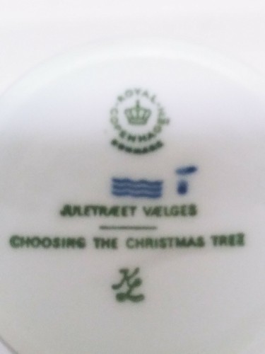 MIB Royal Copenhagen 1979 Choosing the Christmas Tree Cup & Saucer Set Denmark - Bild 7 von 10