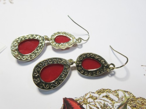 New Anna & Ava Carnelian Color Rhinestones & crystal Accents long drop earrings - Picture 5 of 9