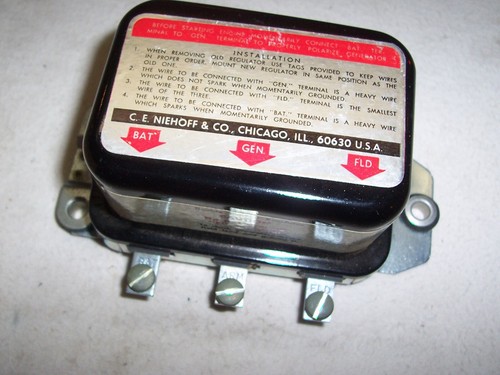 NORS Voltage Regulator - 1946 thru 52 Chevrolet & others - Replaces Delco D601 - Bild 2 von 3