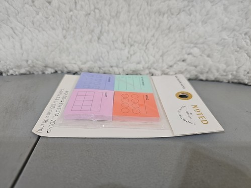 Notado por Post-It, Mini Notas Cuadradas, 1.4" X 1.4", 4 Almohadillas de 50 Hojas Cada una - Imagen 3 de 6