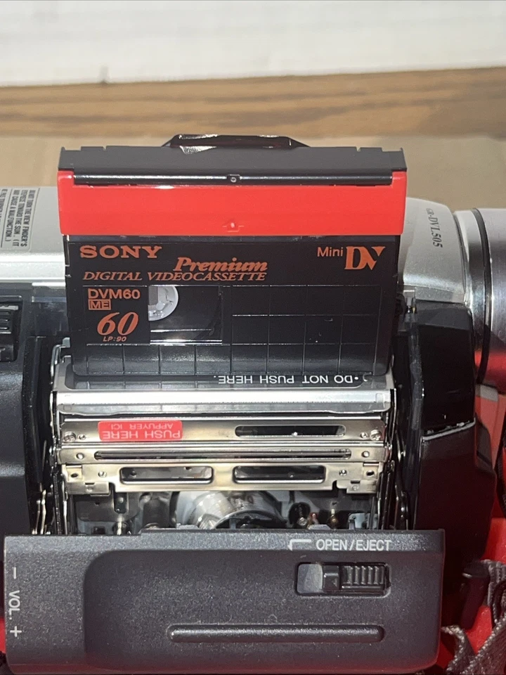 JVC GR-DVL505 Mini Dv Camcorder Videorecorder Player Dual Cam 250x Zoom mit Tamrac Tasche - Bild 2 von 4