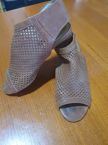 KLOUDS Silver Lining Leather Tan Shoes Size 38 (7 Aus)
