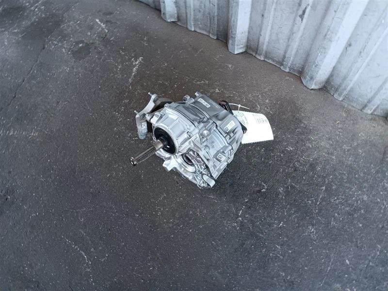 20-22 Mercedes GLC300 Transfercase Transfer Case Assembly 7252803900 - Image 2 of 4