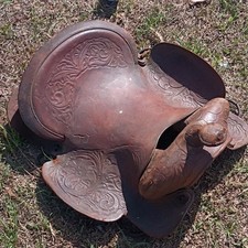Western Americana Tooled Leather Saddle with Ornate Tooling
