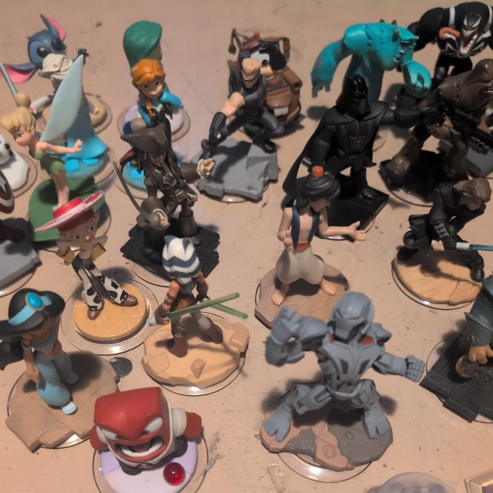 Disney Infinity Lote de 39 Impresionantes Figuras + Discos de Potencia + Cristales + Base Foto 4 de 4