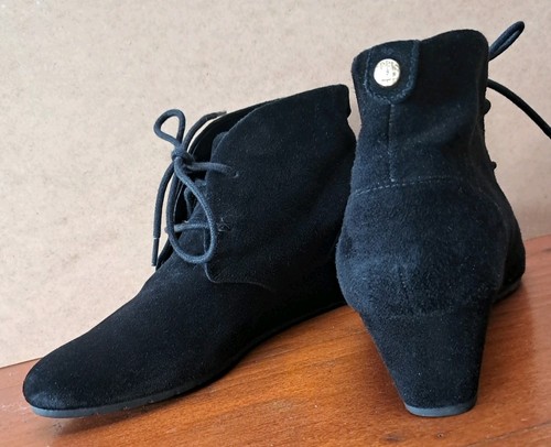 CLARKS Artisan Ladies Black Leather Ankle Boots-Size 4.5 D UK - Low Wedge Heel - Picture 2 of 5