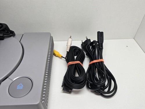 Consola PS1 Sony PlayStation 1 con mando y cable, probada ⚡LISTA PARA FLASH⚡ - Imagen 2 de 13