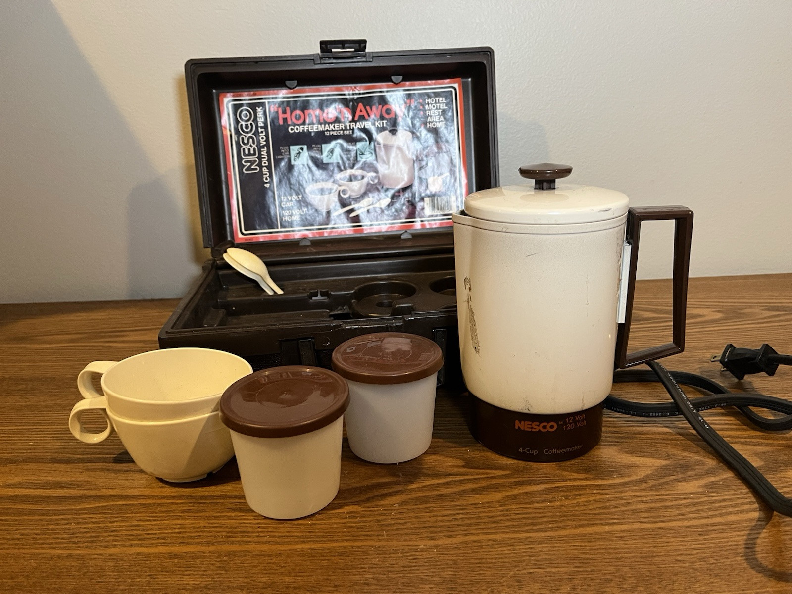 Travel Set With Original Paper Work & Carry