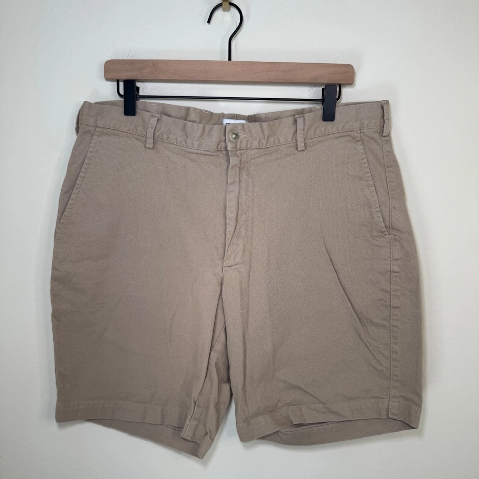 Peter Millar Shorts Men's Size 35 Khaki Chino Flat Front Preppy Classic