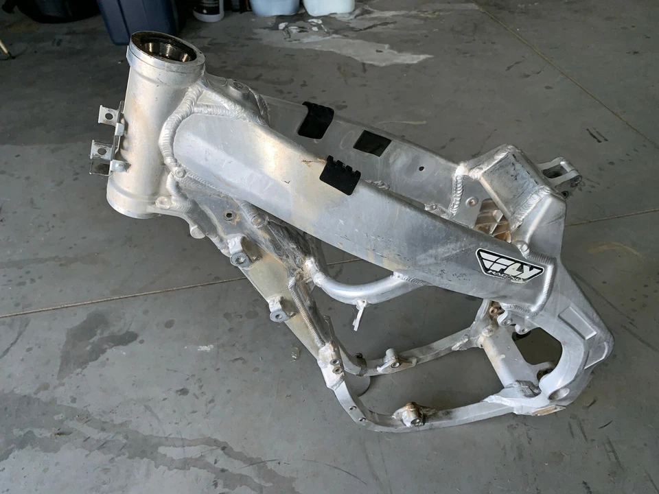 Suzuki RMZ450 2005 cuadro OEM Foto 2 de 4