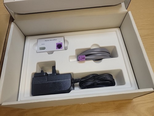 Sky Q Hub Wireless Router WiFi ER115UK Model Dual Band + Leads, NEW BOXED - Picture 7 of 16