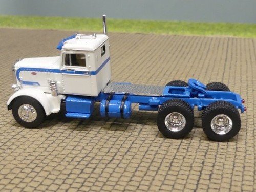 1/87 Brekina Peterbilt 281 bianco/blu 85761 - Foto 2 di 2