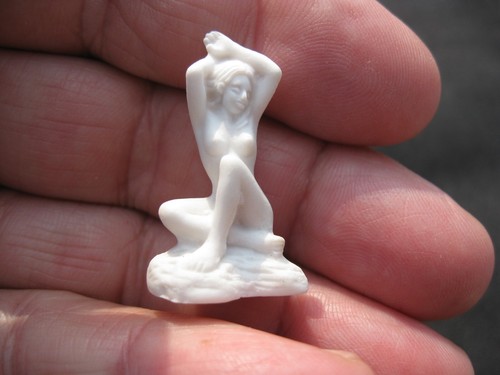 6 FEVES France CLASSIC ART NUDE miniature porcelain figurines - Picture 6 of 13