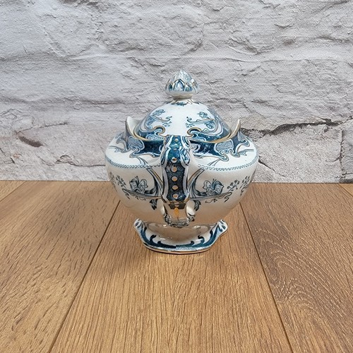 Royal Staffordshire Flow Blue Iris Oval Small serving Tureen, veg serving dish - Picture 2 of 15