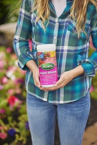 Super Bloom Water Soluble Plant Food 2 lb - Enhances Blooms for All Plants - Picture 7 of 12