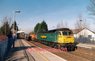FOTO KLASSE 57 57005 GEHT BRAMLEY AM 18. MÄRZ 2003 AUS