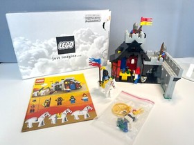 LEGO # 10000 Guarded Inn _ 2001 MIB Vintage LEGOLAND