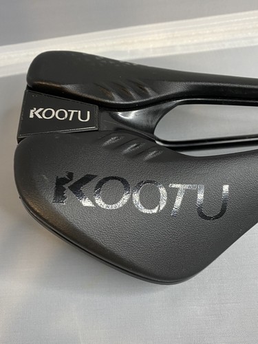 Repuesto de asiento de bicicleta hueco ligero acolchado KOOTU CR-MO NUEVO EN CAJA - Imagen 7 de 7