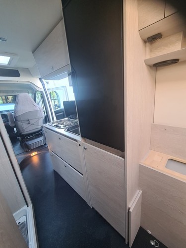 A-Top-Zustand Wohnmobil Kastenwagen Tourne 435 L3H2 2.2 BlueHDi 165 gebraucht - Bild 17 von 21