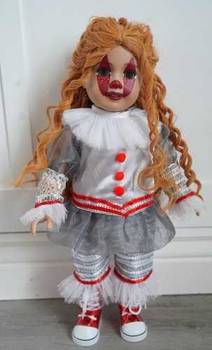 Muñeca It Pennywise Custom American Girl 18" pelo rojo y ojos verdes - Imagen 1 de 5