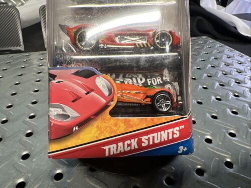 HOT WHEELS TRACK STUNTS GIFT PACK 5 CARS Assorted 2010 NEW #T8627 MATTEL - Picture 2 of 10