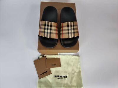 BURBERRY Check Furley Logoサンダル NIB BURBERRY FURLEY GREEN RUBBER CHECK LETTERING LOGO SANDAL