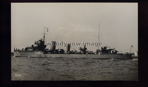na9209 - Royal Navy Warship - HMS Ambuscade D38 (Destroyer) c1927 - photograph