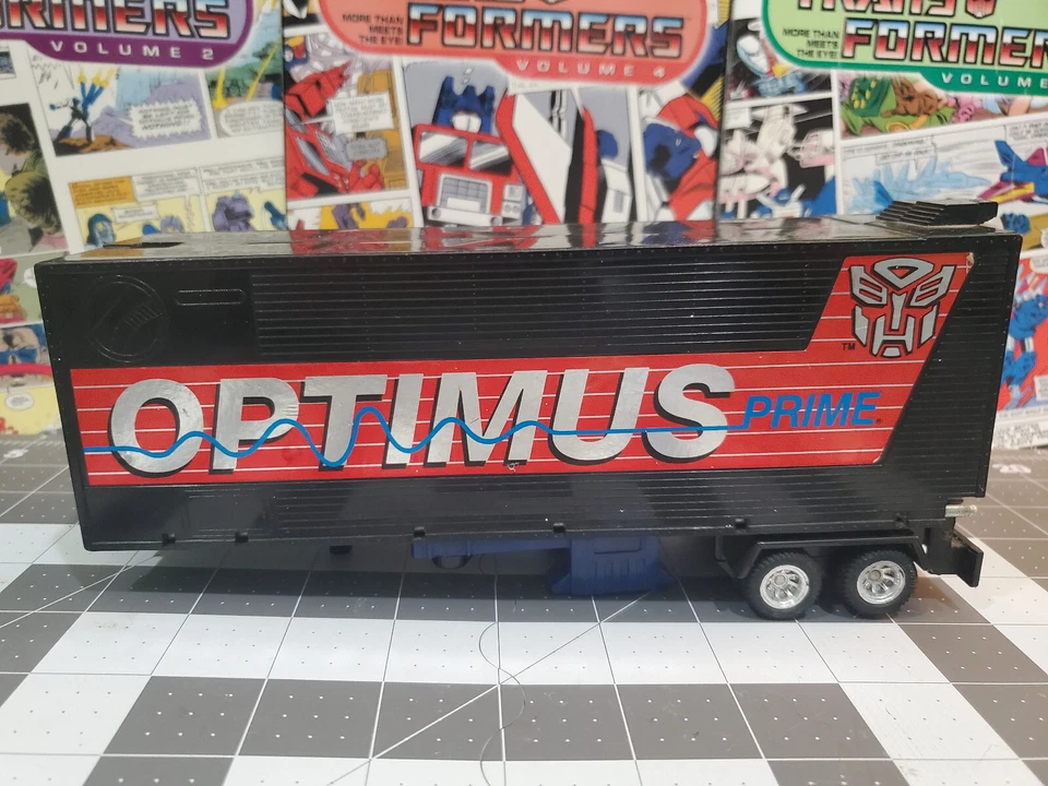 Vintage 1992 Transformers G2 Optimus Prime Trailer Only (INCOMPLETE PARTS ONLY) - Image 2 of 4