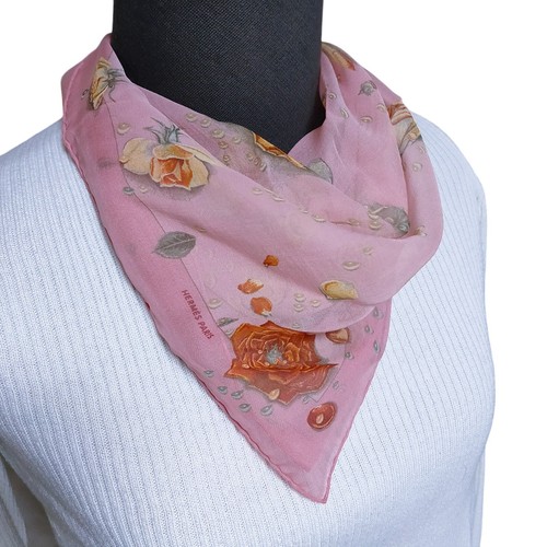 Hermes LA ROSEE by Anne Gavarni Carre 45 Silk 100% Scarf Vintage Rare Pink - Picture 9 of 12