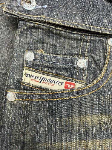 Diesel Womens Cherone Distressed Dark Wash Jeans 25 X 33 Flare Leg Made In Italy - Picture 7 of 10
