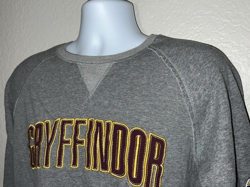 Gryffindor Sweater Womens M Universal Studios Wizarding World Harry Potter Med - Picture 6 of 9