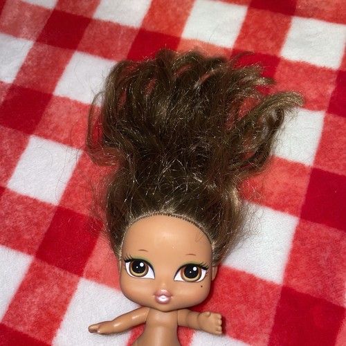 Bratz Babyz gestempelt 2004 am unteren Rücken - Bild 9 von 9