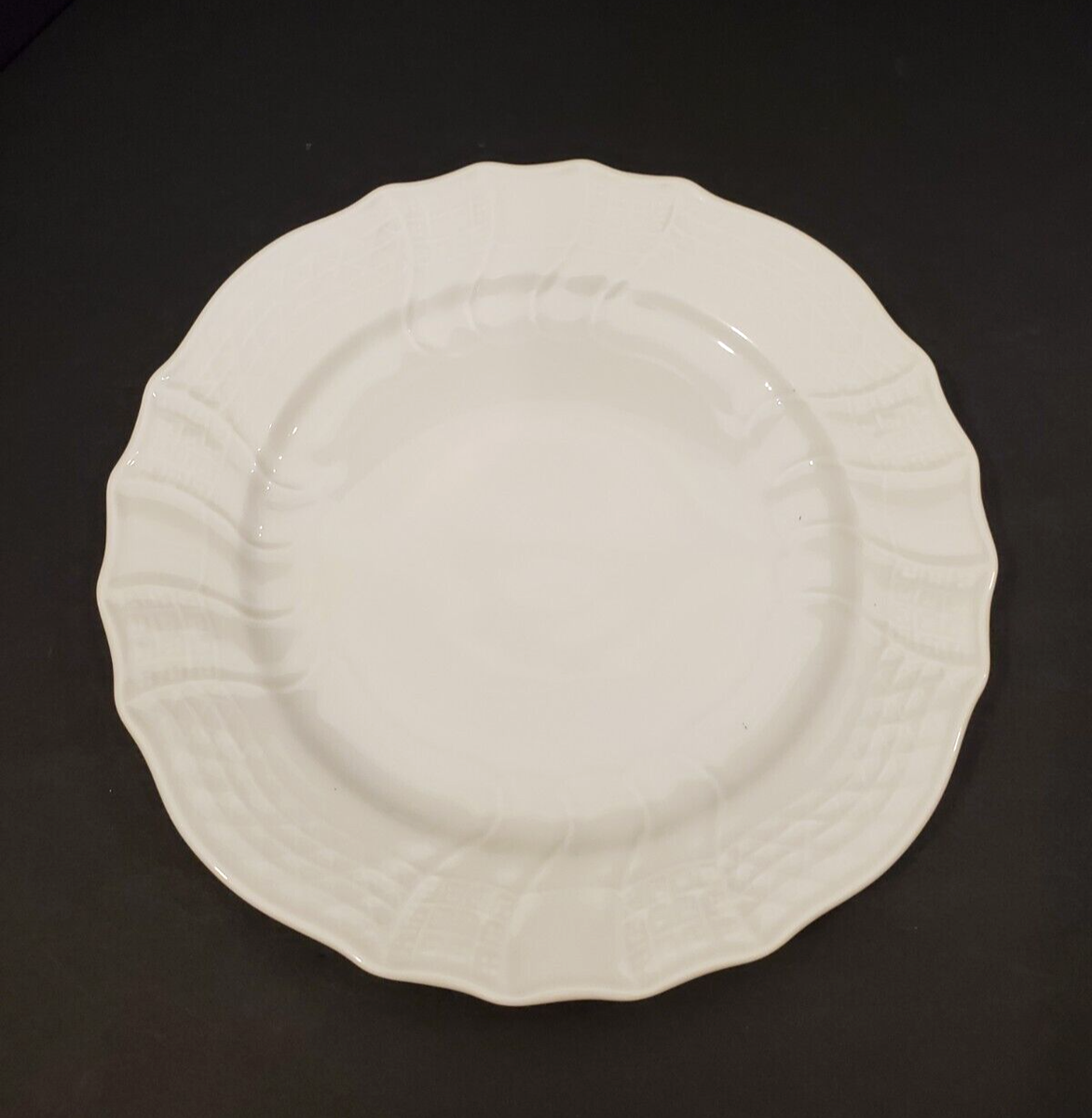 Hutschenreuther Dresden All White No Trim Dessert/Salad Plate 7 3/4