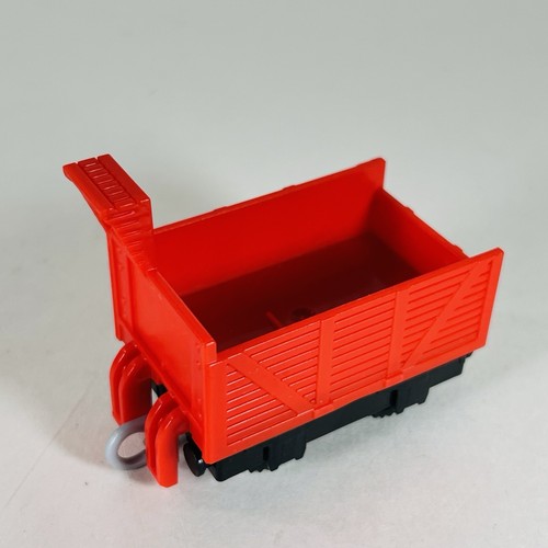 Thomas the Train Cargo Car Red Trackmaster 2017 Pull Along - Picture 7 of 9