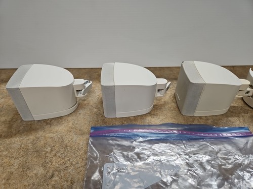 5 Altavoces BOSE Single Cube Acoustimass Estilo de Vida Satélite Envolvente-con Soportes - Imagen 5 de 13