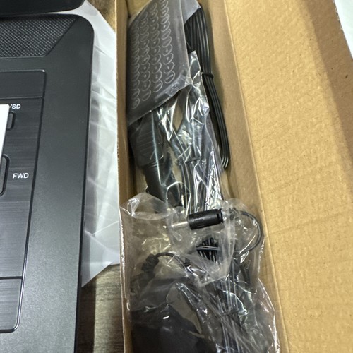 15" INCH SWIVEL SCREEN PORTABLE DVD PLAYER BLACK MODEL # PDVD1506 - Picture 11 of 15