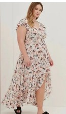 New With Tags Torrid Size 2 White Floral Asymmetrical Step-Through