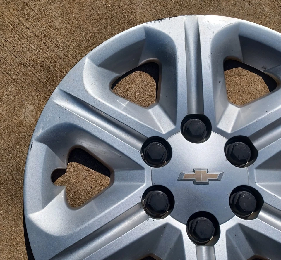 Колпак колеса Chevrolet Traverse 2009–2017 годов выпуска, подходит для 17-дюймовых колес, p/n 9597564, 3284 01 - Изображение 2 из 4