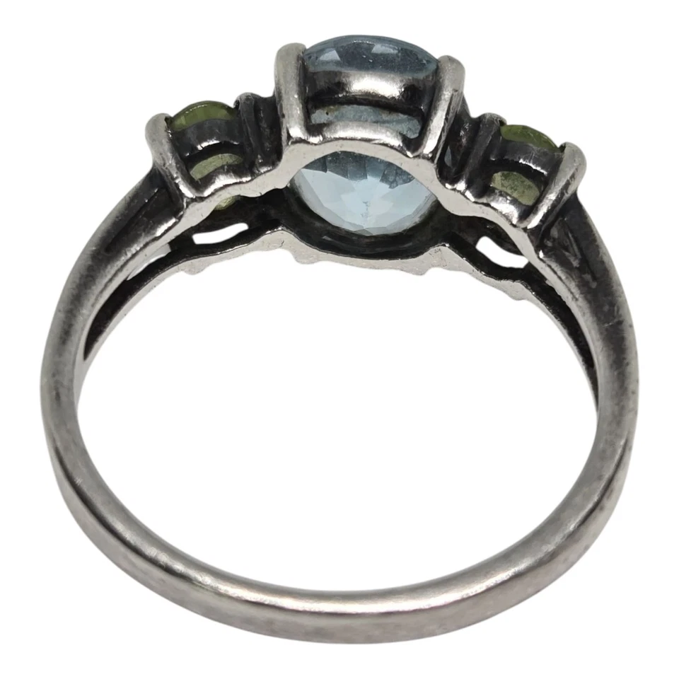 925 Sterling Silver Trio Topaz  & Peridots Ring Sz 7 Fine Jewelry  - Image 2 of 4