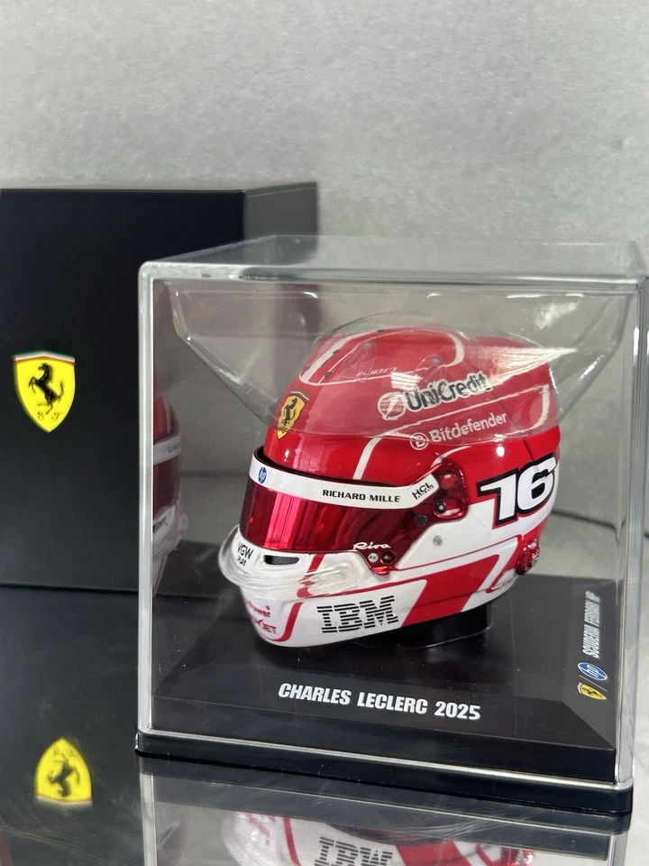Charles Leclerc Ferrari 2025 Helmet 1/5 Scale Looksmart - Imagen 2 de 4