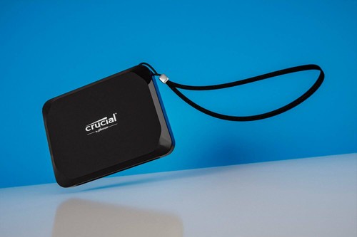 Crucial - X9 1TB External USB-C SSD - Black - Picture 3 of 6
