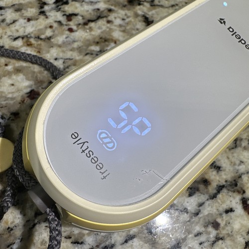 Medela Freestyle Electric Hands Free Pump/battery ONLY Tested - Picture 4 of 4