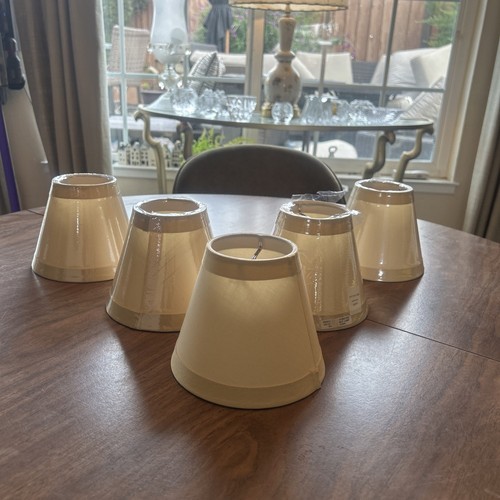 Juego de 5 tonos de araña cónicos Pottery Barn clip beige campana neutra - Imagen 12 de 18