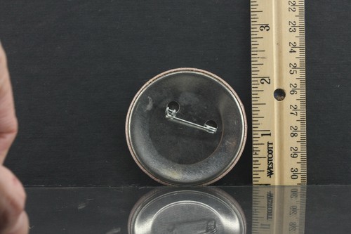 "I Love Whats His Face" Pin Button - gebraucht B332 - Bild 2 von 2