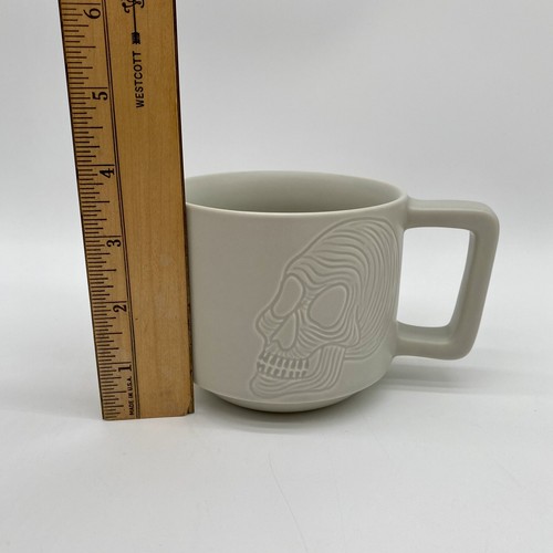 2019 STARBUCKS LIGHT GREY SKULL HALLOWEEN DAY OF THE DEAD CERAMIC COFFEE TEA MUG - Picture 8 of 8
